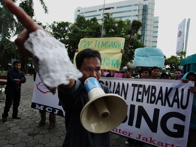 Aksi Menolak RPP Pengendalian Tembakau