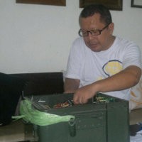 Onno Purbo dan Posisi Menkominfo
