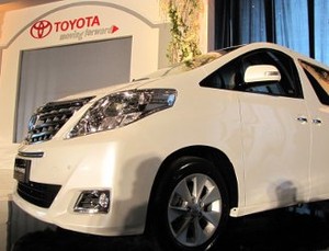 Penjual Mobil Mewah Tolak Bocorkan Data Pembeli 