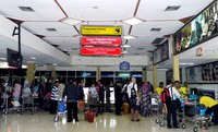 Penumpang pesawat memadati bandara Soekarno-Hatta, Jakarta. Rengga Sancaya/detikcom.