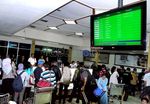 Cuaca Ekstrim, Penumpang Pesawat Tetap Ramai