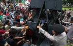 Petani Gagal Tembus Pagar Istana