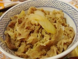 Semangkuk Nasi dengan Daging Sapi Mak Nyuss!
