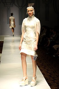 Sebastian Gunawan Shanghai Swing at Grand Ballroom Hotel Mulia. Senayan. Jakarta. 11/01/2012. [Foto: Mohammad Abduh/Wolipop]