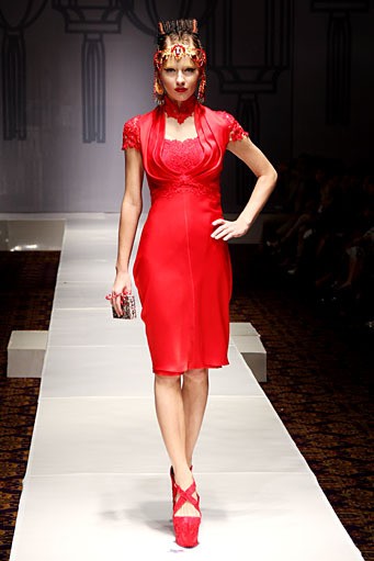 Sebastian Gunawan Shanghai Swing at Grand Ballroom Hotel Mulia. Senayan. Jakarta. 11/01/2012. [Foto: Mohammad Abduh/Wolipop]