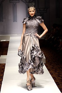 Sebastian Gunawan Shanghai Swing at Grand Ballroom Hotel Mulia. Senayan. Jakarta. 11/01/2012. [Foto: Mohammad Abduh/Wolipop]