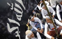 Longmarch yg diselenggarakan oleh Jamaah Muslimin(Hizbullah) akhirnya sampai di Monas.