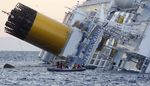 Penumpang Kapal Titanic Italia Dievakuasi