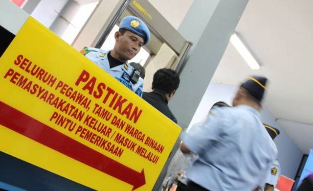 Wuih! Ketatnya Pengamanan di Penjara Surabaya