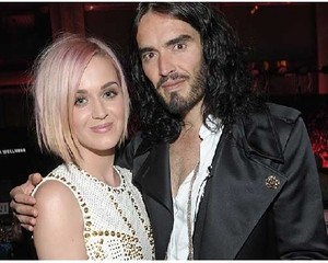 Katy Perry Ingin Rujuk, Russel Brand Keukeuh Cerai