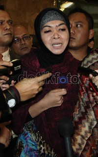 Wa Ode mengaku tidak mengetahui persis bagaimana mekanisme penyidikan di KPK sehingga ia dijadikan tersangka tanpa pemeriksaan sebelumnya. Ramses/detikcom.