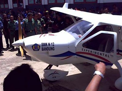 SMKN 12 Berhasil Rakit Pesawat