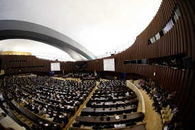 Wah, Hampir Rp 1 M untuk Lelang Vitamin di DPR 