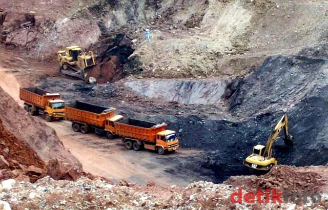 MK: Izin Tambang dan Batubara dari Pemerintah Pusat