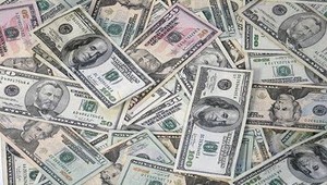 Polisi Sita Uang Dolar Palsu Senilai Rp 10 M di Apartemen Rasuna