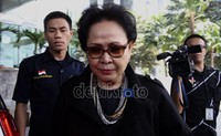 Ratna Dewi Umar telah ditetapkan sebagai tersangka dalam kasus dugaan korupsi pengadaan alat kesehatan untuk penanganan flu burung tahun 2006. Ramses/detikcom.