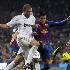 Lawan Barca, Pepe Siap Jadi Gelandang
