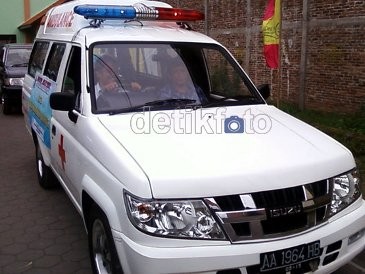 Isuzu Tak Masalahkan Mesin dan Bodi Panther Dicomot Esemka