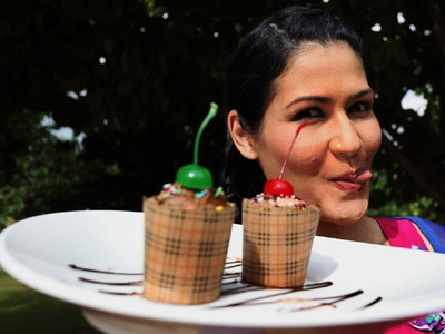 Eem, Lezatnya Muffin Kukus Buatan Rima Melati