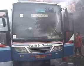 Konsleting, Mesin Bus Pelita Indah Terbakar