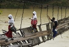 Akhirnya, Dana Rp 1 M Siap Dikucurkan Agar Sofiah Cs Aman ke Sekolah