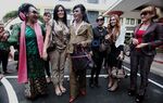 Waria Mami Yuli Daftar Komnas HAM