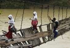 Perbaikan Jembatan Indiana Jones Belum Dijadwalkan