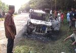 Warga Bakar Mobil Pelaku Pencuri Sapi