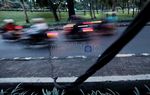 Awas, Kabel Listrik Menjuntai di Semanggi