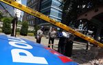 Polisi Olah TKP Kecelakaan Xenia Maut
