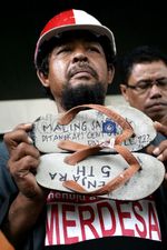 Bawa Sandal Jepit, PETISI 28 Demo KPK