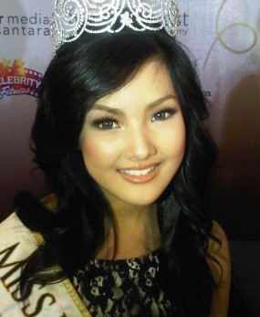 Tinggalkan Rumah, Miss Indonesia 2011 Tak Lagi Diakui sebagai Anak? Tinggalkan Rumah, Miss Indonesia 2011 Tak Lagi Diakui sebagai Anak?