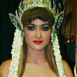 Lakukan Ritual Mistis, Julia Perez Bantah Musyrik