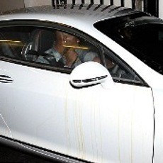Mobil Balotelli Dilempari Telur Fans Manchester United
