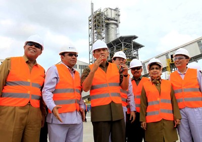 Sjafrie Tinjau PT Kaltim Nitrate Indonesia