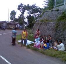 Puting Beliung Sapu Kediri, Ratusan Warga Memilih Mengungsi