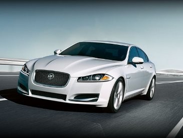 Jaguar XF Anyar Ramaikan Indonesia