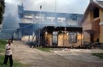 Kantor Bupati Bima Dibakar Massa