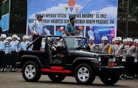 Panglima TNI Laksamana TNI Agus Suhartono melakukan inspeksi pasukan dalam uapacara Gelar Operasi Kepolisian Militer di Mabes TNI.