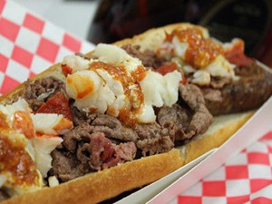 Ini Dia Dragon Dog, Hot Dog Termahal di Dunia!