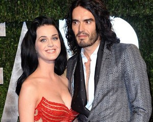 Belum Resmi Cerai, Russell Brand Mulai Kencan Lagi