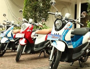 Komparasi Honda Scoopy dan Yamaha Mio Fino
