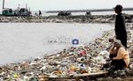 Ampun...Pantai Jakarta Penuh Sampah