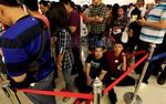 Rela Antre Berjam-jam untuk iPhone 4S