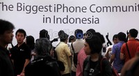 iPhone 4S merupakan smartphone anyar besutan Apple sekaligus hasil karya terakhir mendiang Steve Jobs.