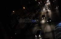 Lalu lintas di Tol JORR TB Simatupang malam hari tampak lenggang