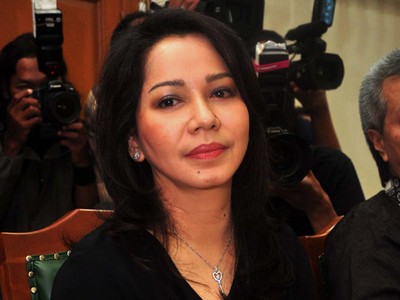 Iis Sugianto Masih Cantik