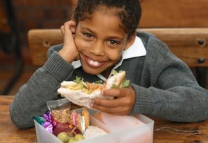 Nutrisi yang Diperlukan untuk Tumbuh Kembang Anak 5-12 Tahun