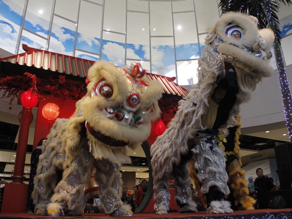 Kolaborasi Unik Barongsai & Wushu