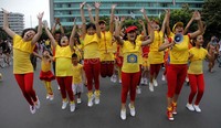 Kegiatan ini dilakukan agar masyarakat yang sedang menikmati car free day mendapatkan pengetahuan mengenai 10 tanda umum anak bergizi baik.